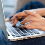 A Saftec Digital te orienta sobre como remover seu nome de sites de terceiros, garantindo sua privacidade e segurança online.