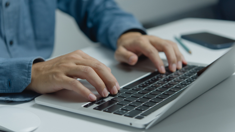 Com a Saftec Digital, você aprende as melhores ações para eliminar seu nome de sites de terceiros e proteger sua reputação digital.