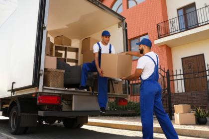 Com a Jm Mudanças, veja como montar um kit do primeiro dia e evitar perrengues logo ao chegar na casa nova.